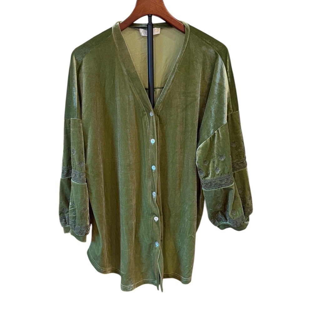 Weekend Suzanne Betro Whimsy Green Velvet Embroidered Button Down Top sz 1X Boho